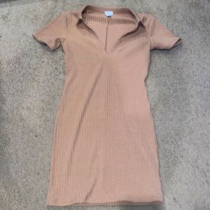 Collared brown form fitting dress NEVER WORN